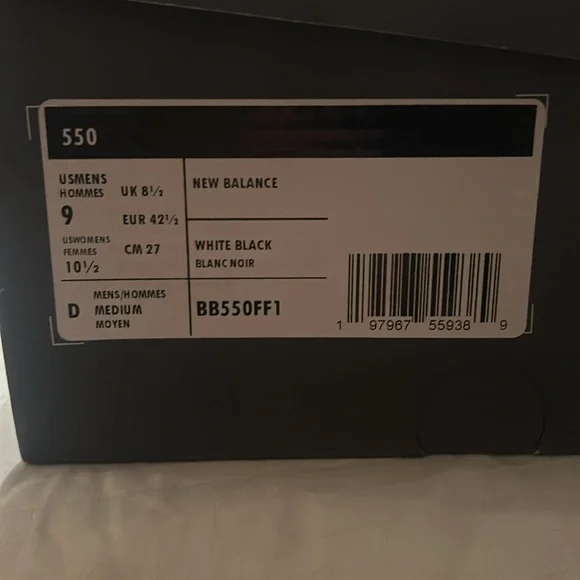 NWT New Balance 550 white black, mens size 8. - Picture 6 of 6